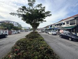 Frankel Estate (D15), Retail #587554221